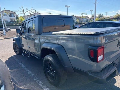 2023 Jeep Gladiator Sport
