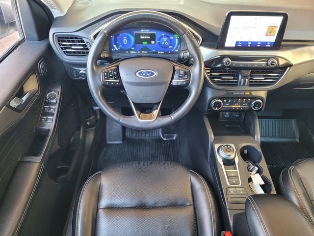 2022 Ford Escape Hybrid Titanium