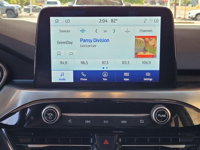 2022 Ford Escape Hybrid Titanium