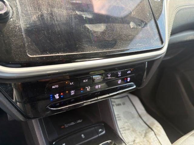 2023 Chevrolet Bolt EUV LT
