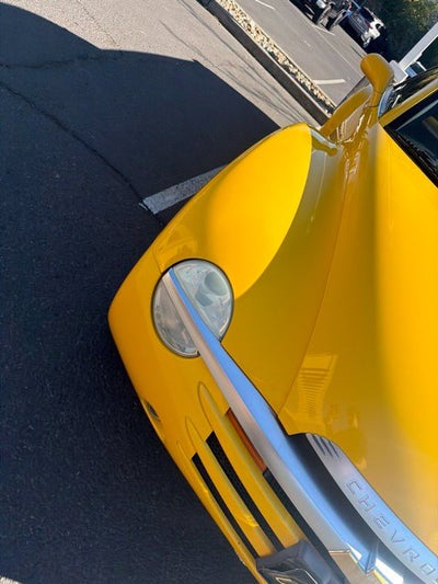 2004 Chevrolet SSR Base