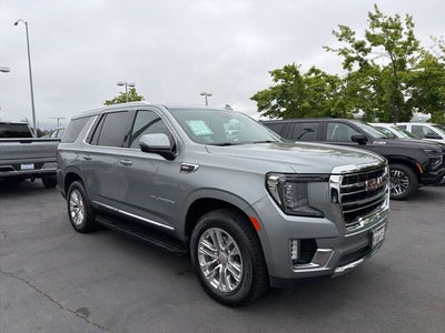 2023 GMC Yukon SLT w/ Captain Chairs
