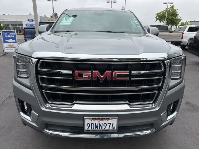 2023 GMC Yukon SLT w/ Captain Chairs