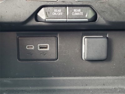 2022 GMC Yukon XL SLE