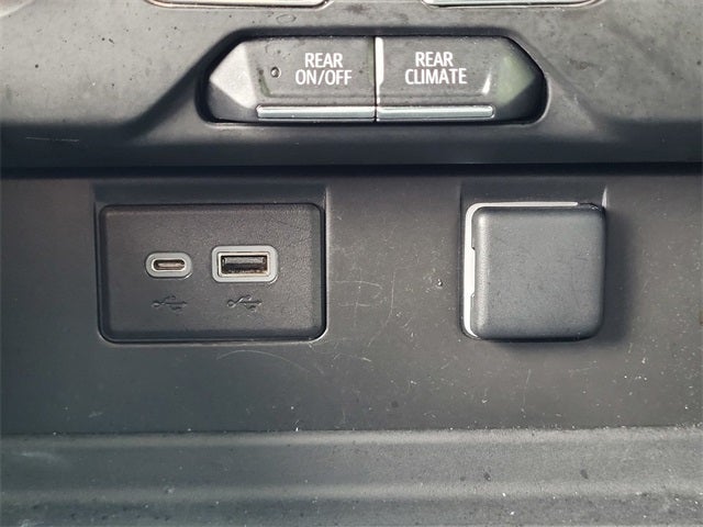 2022 GMC Yukon XL SLE