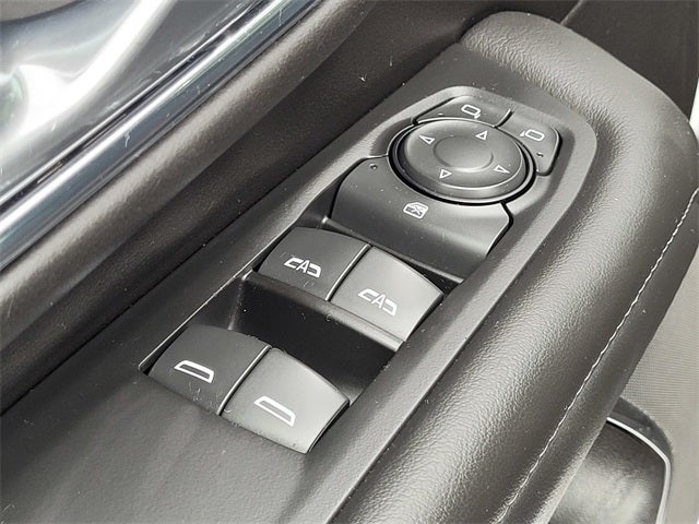 2022 GMC Yukon XL SLE