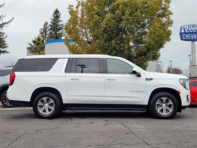 2022 GMC Yukon XL SLE
