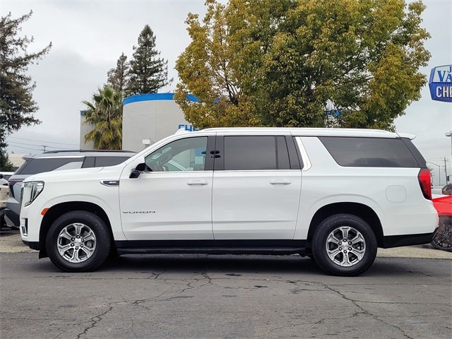 2022 GMC Yukon XL SLE