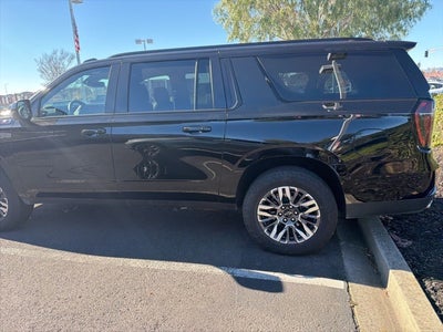 2025 Chevrolet Suburban Z71