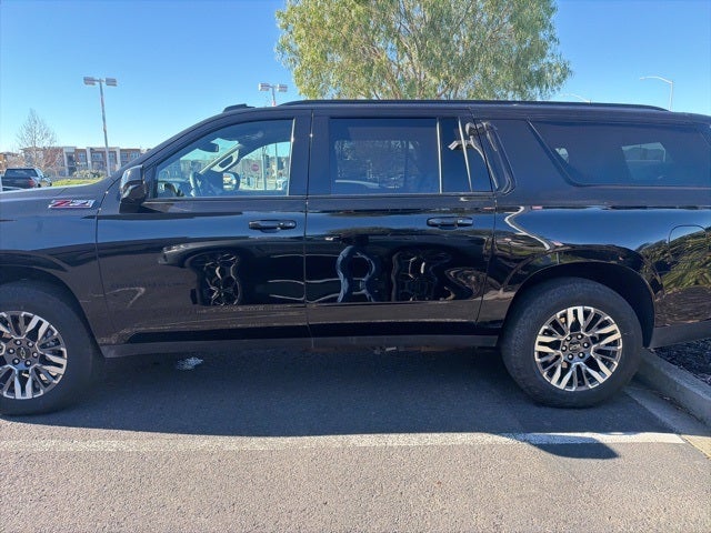2025 Chevrolet Suburban Z71