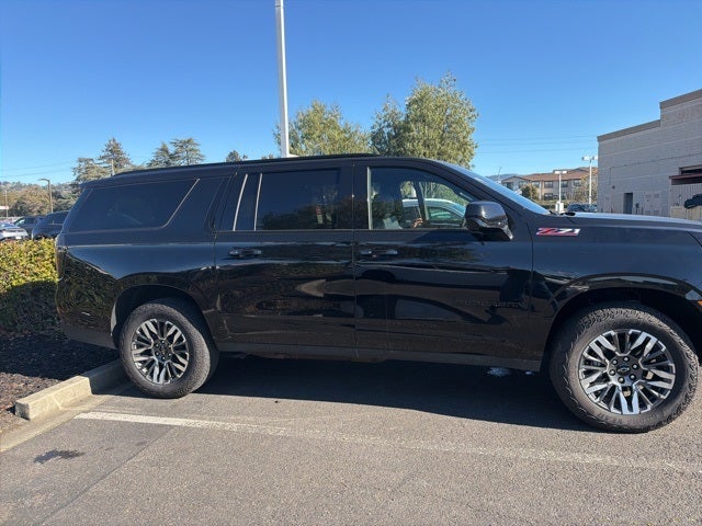 2025 Chevrolet Suburban Z71