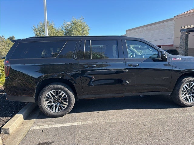 2025 Chevrolet Suburban Z71
