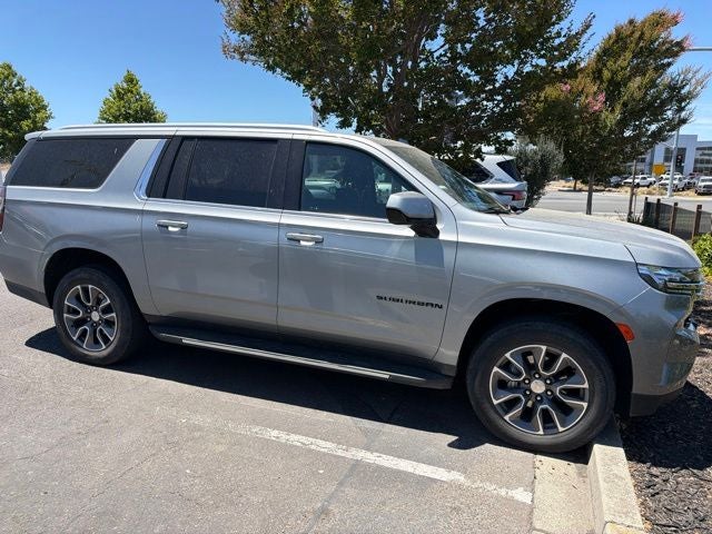 2024 Chevrolet Suburban LS
