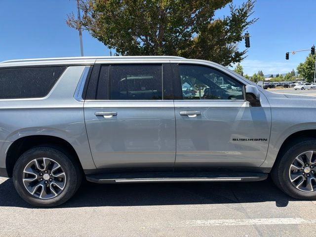 2024 Chevrolet Suburban LS