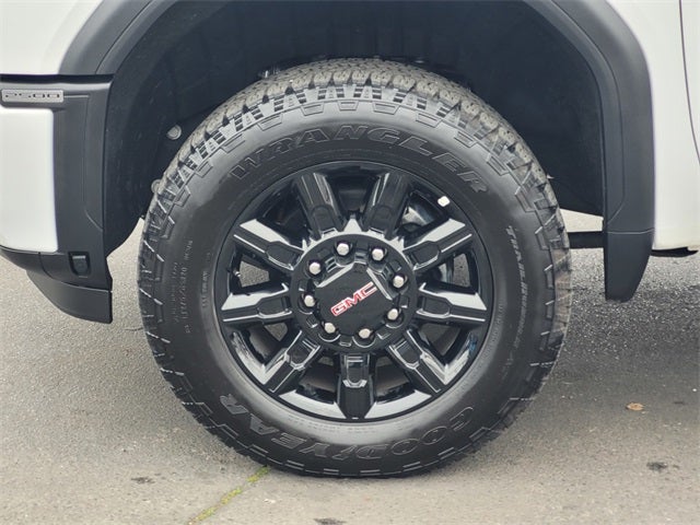 2025 GMC Sierra 2500HD AT4