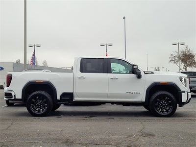 2025 GMC Sierra 2500HD AT4