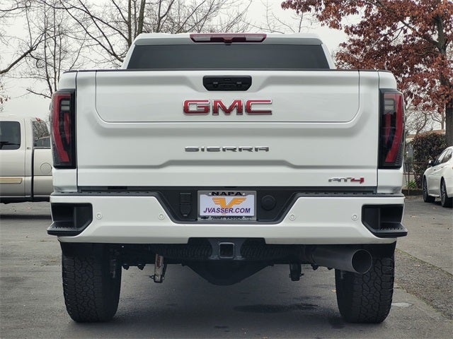2025 GMC Sierra 2500HD AT4