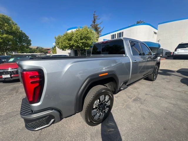2025 GMC Sierra 2500HD Denali