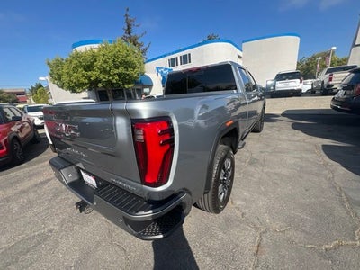 2025 GMC Sierra 2500HD Denali