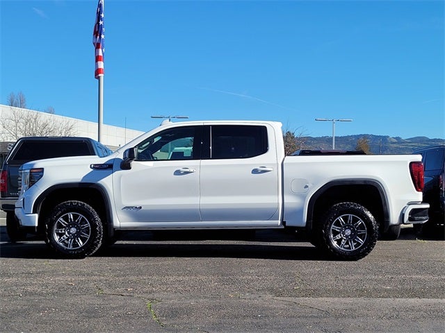 2025 GMC Sierra 1500 AT4