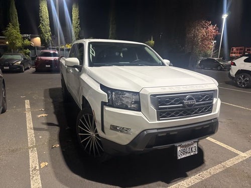2022 Nissan Frontier SV