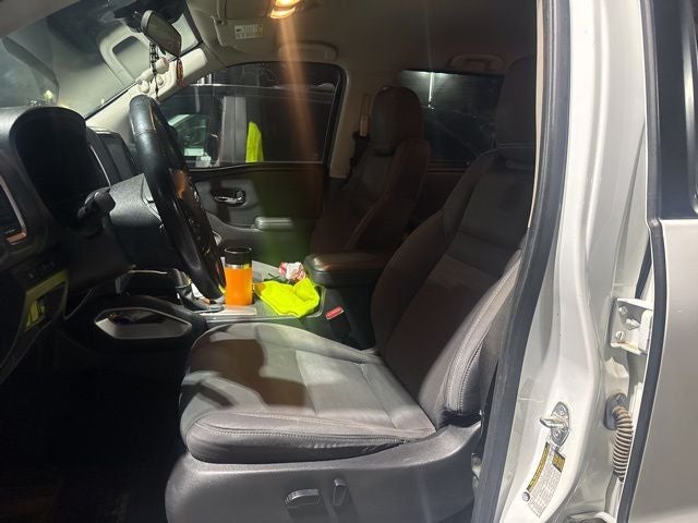 2022 Nissan Frontier SV