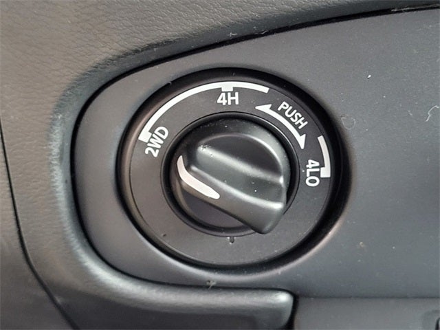 2022 Nissan Frontier S