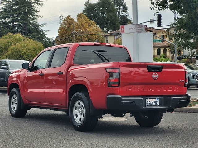 2022 Nissan Frontier S