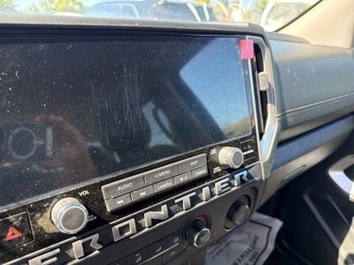 2025 Nissan Frontier SV