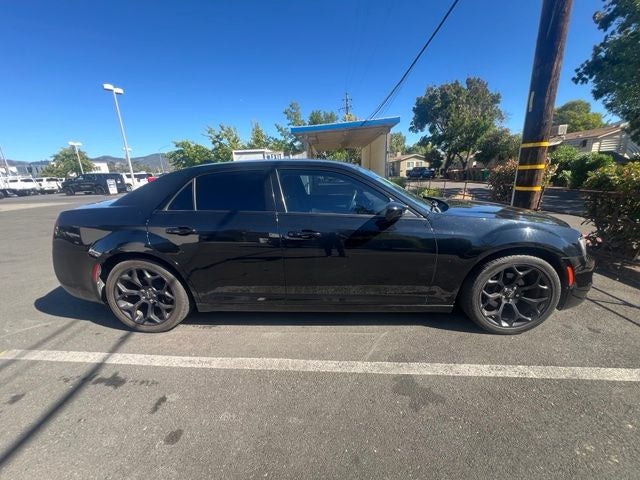 2019 Chrysler 300 Touring