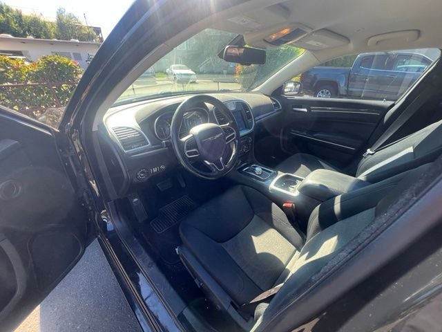 2019 Chrysler 300 Touring