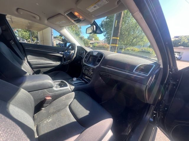 2019 Chrysler 300 Touring