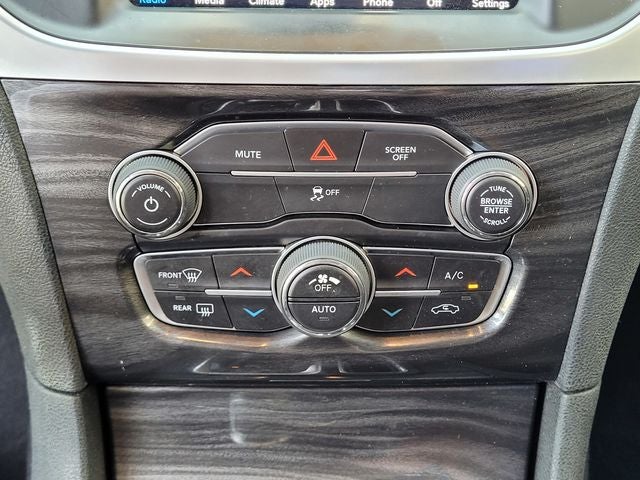 2019 Chrysler 300 Touring