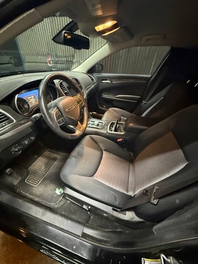 2019 Chrysler 300 Touring