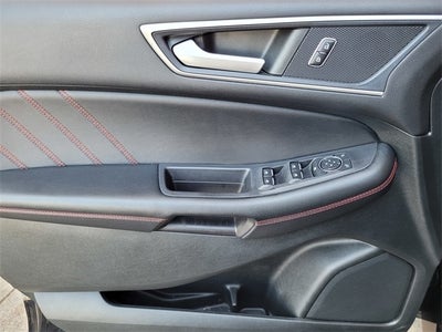 2022 Ford Edge ST Line
