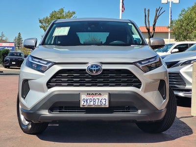 2024 Toyota RAV4 LE