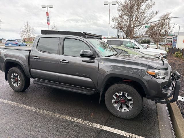 2022 Toyota Tacoma TRD Off-Road V6