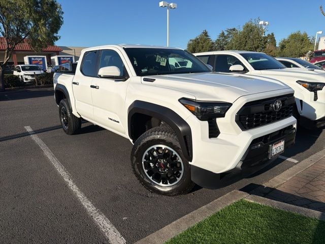 2025 Toyota Tacoma Hybrid TRD Off Road