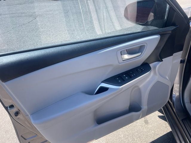2015 Toyota Camry Hybrid LE