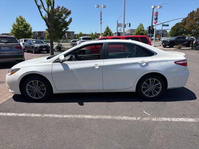 2017 Toyota Camry SE