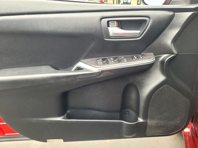 2017 Toyota Camry SE