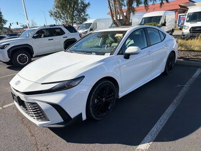 2025 Toyota Camry SE