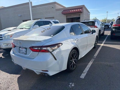 2022 Toyota Camry SE