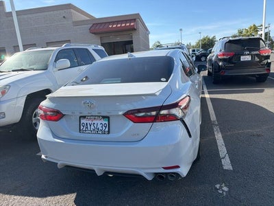 2022 Toyota Camry SE