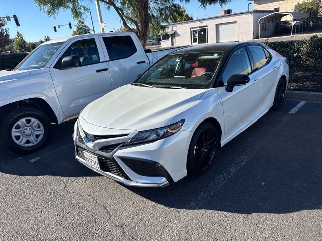 2021 Toyota Camry Hybrid XSE