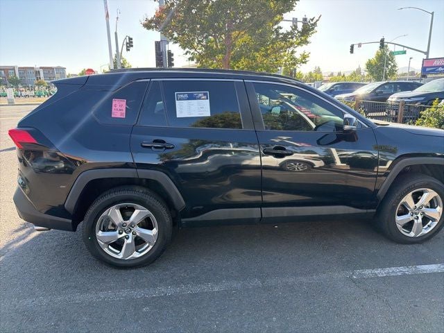 2021 Toyota RAV4 Hybrid XLE Premium