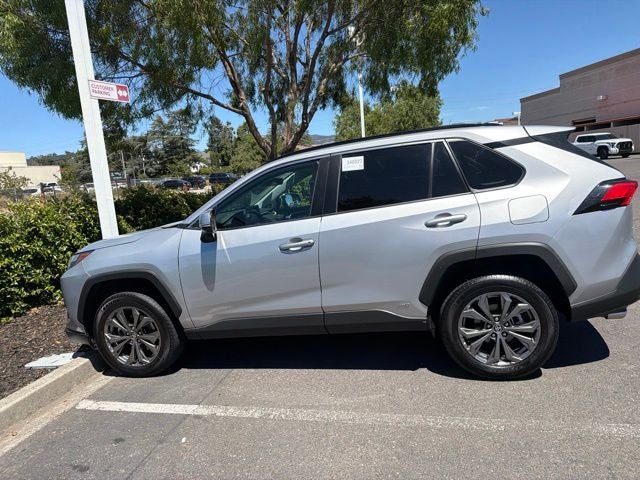 2022 Toyota RAV4 Hybrid XLE Premium