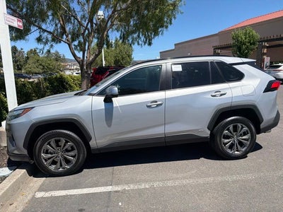 2022 Toyota RAV4 Hybrid XLE Premium