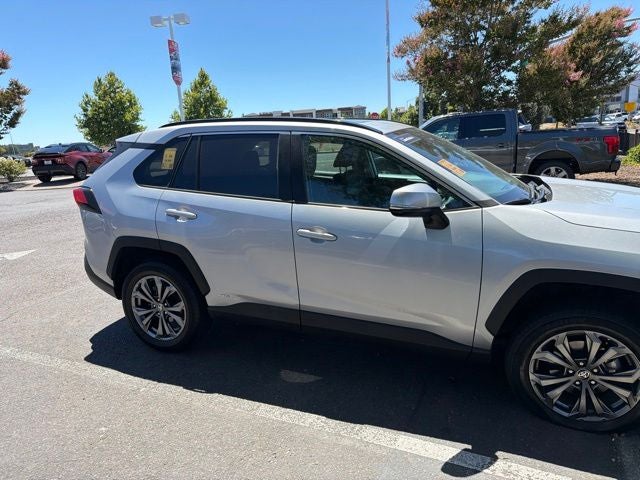 2022 Toyota RAV4 Hybrid XLE Premium