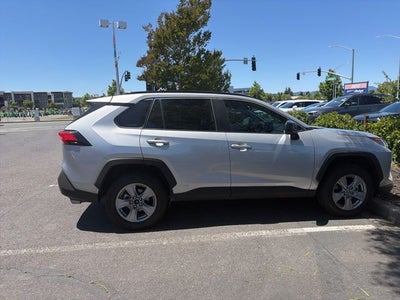 2022 Toyota RAV4 Hybrid LE